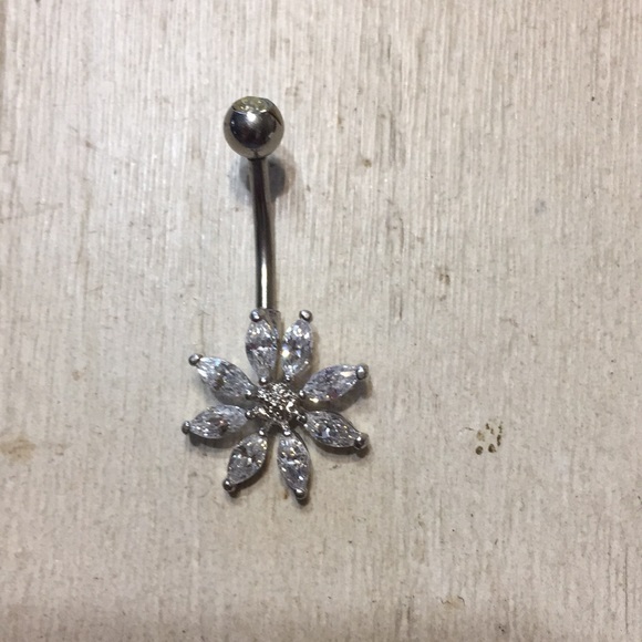 Jewelry - Flower belly ring